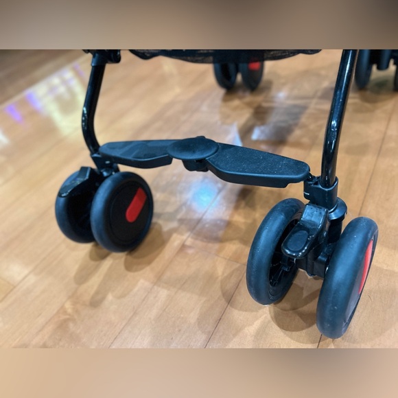 Red Stroller - Picture 9 of 12